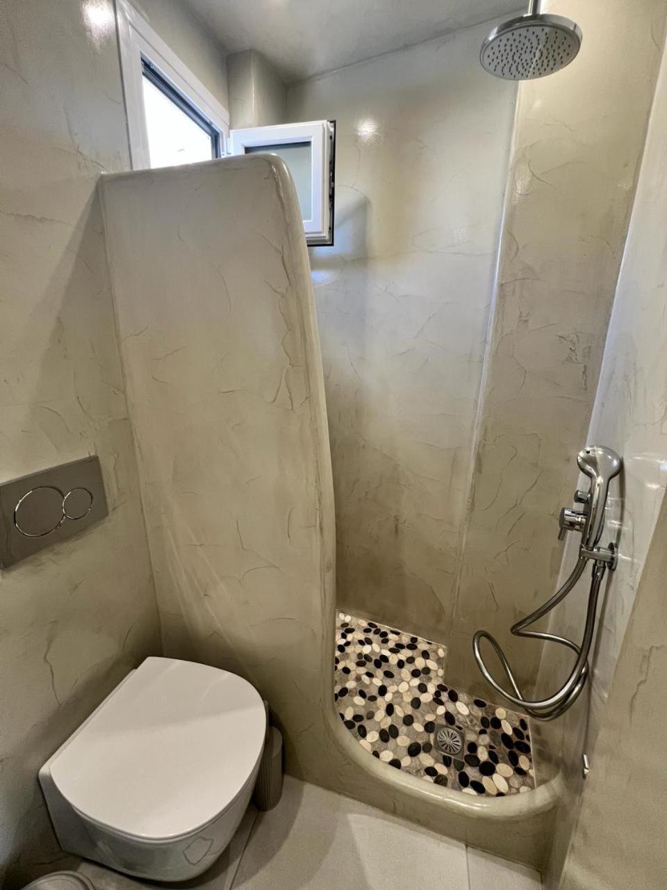 Vinas Place City Center ثيرا المظهر الخارجي الصورة
